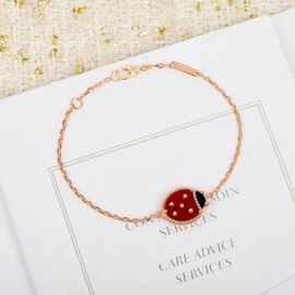 Van Cleef & Arpels bracelet lyh19